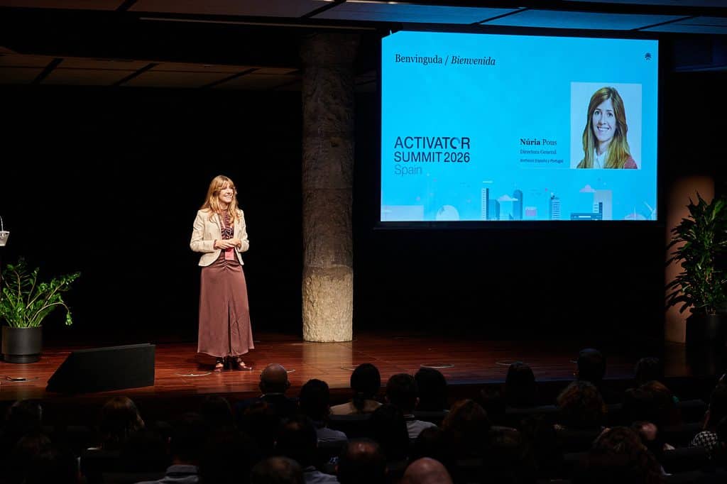 núria pous en su bienvenida